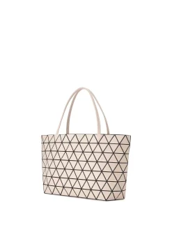 ISSEY MIYAKE Bateau Matte Store