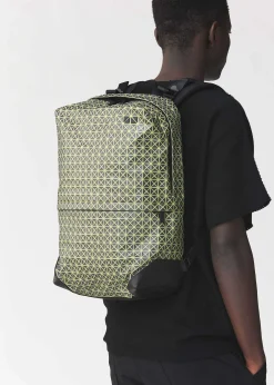 ISSEY MIYAKE Liner Reflector Flash Sale