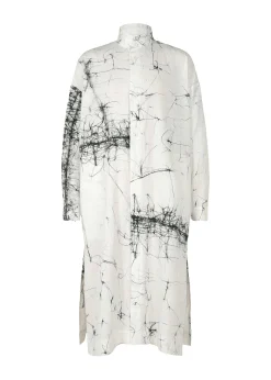 ISSEY MIYAKE Roketsu Shirt Shop