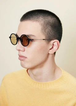 ISSEY MIYAKE Round Shop