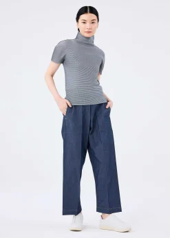 ISSEY MIYAKE Stretch Pleats 4 Store