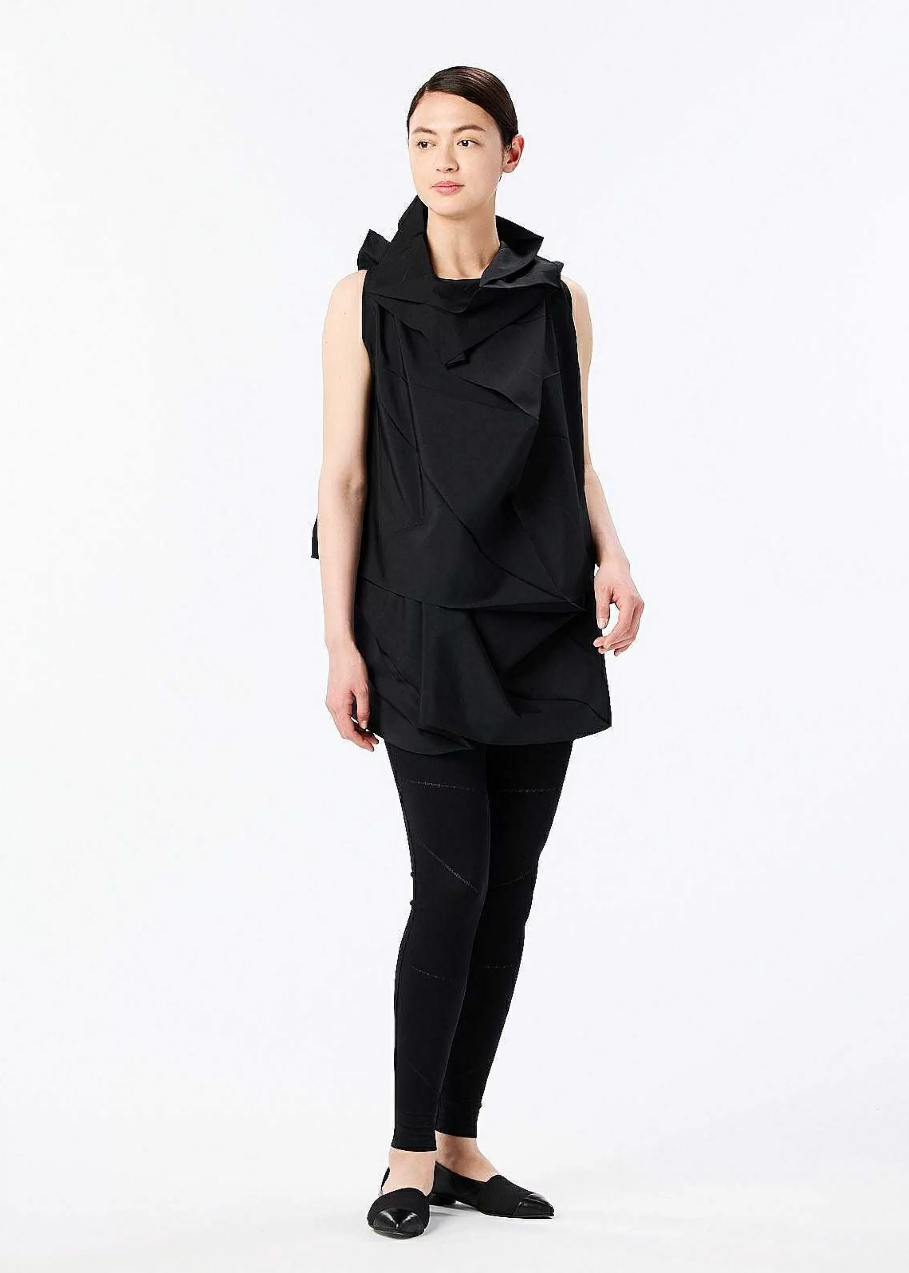 ISSEY MIYAKE Dress | 132 5. Solid Black