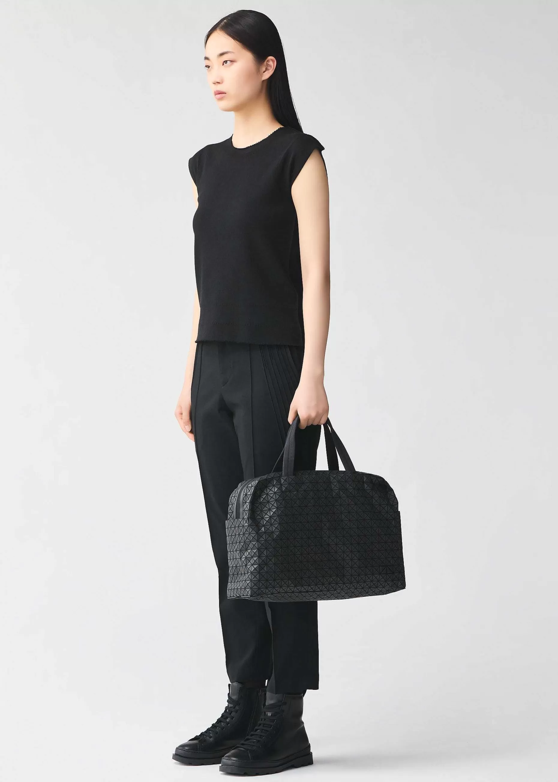 ISSEY MIYAKE Shoulder Bag | Cargo Matte Black