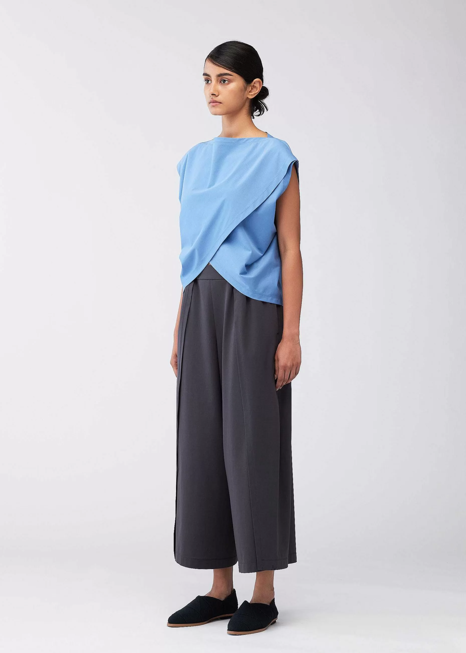 ISSEY MIYAKE Top | Crosscut Jersey