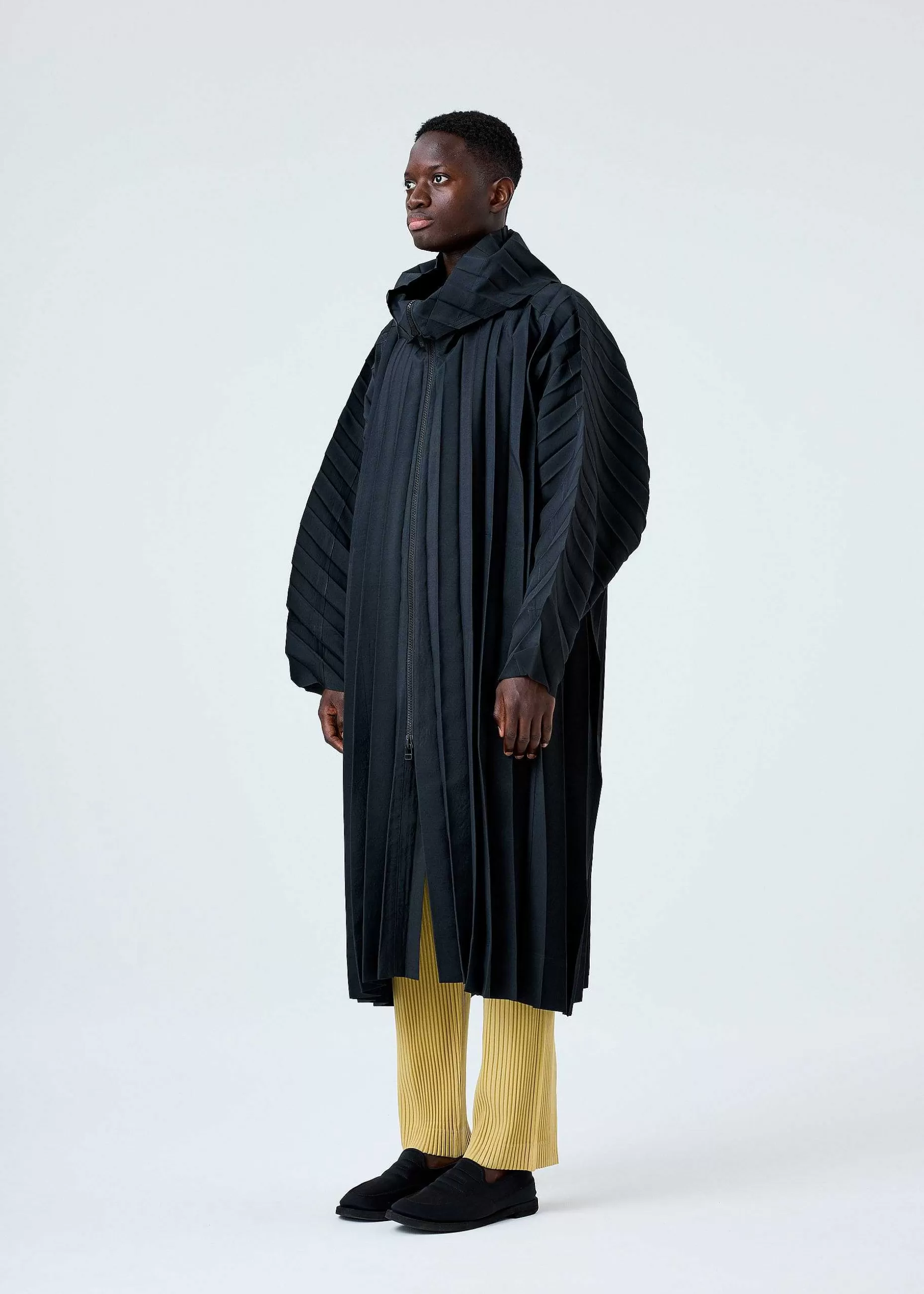 ISSEY MIYAKE Coat | Edge Coat Light