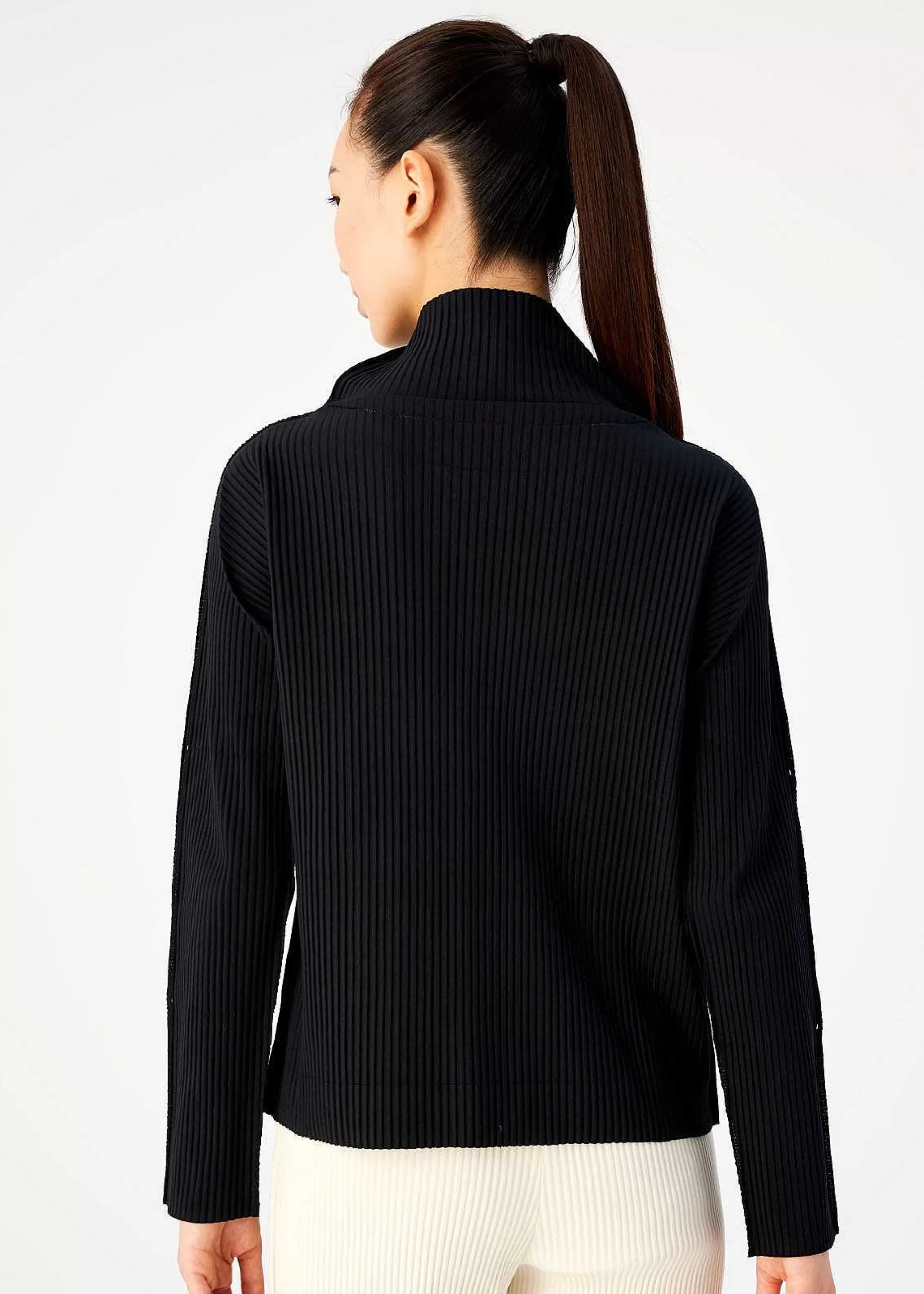 ISSEY MIYAKE Top | Fine Knit Pleats Black