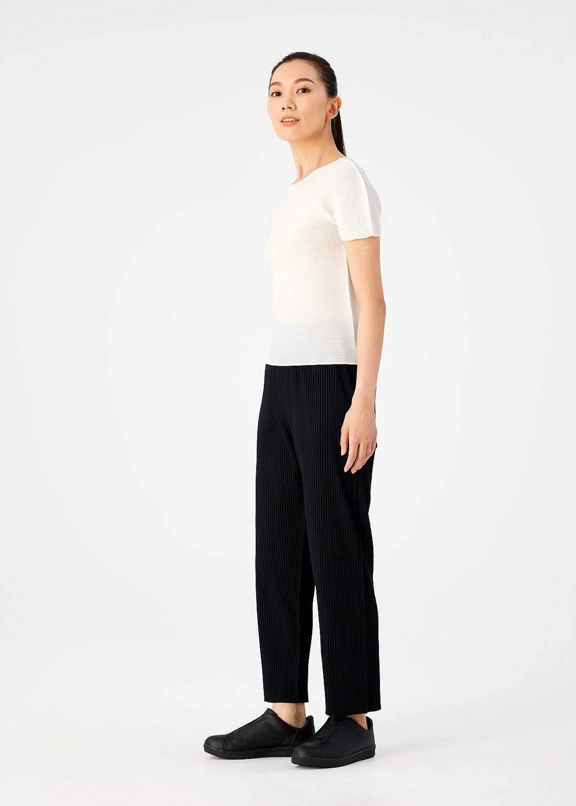 ISSEY MIYAKE Pants | Fine Knit Pleats Black