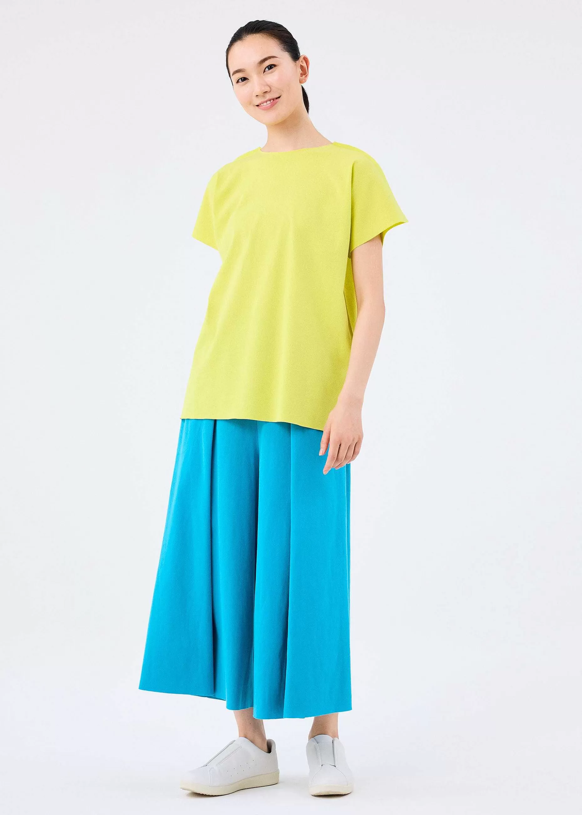 ISSEY MIYAKE Pants | Flat Jersey