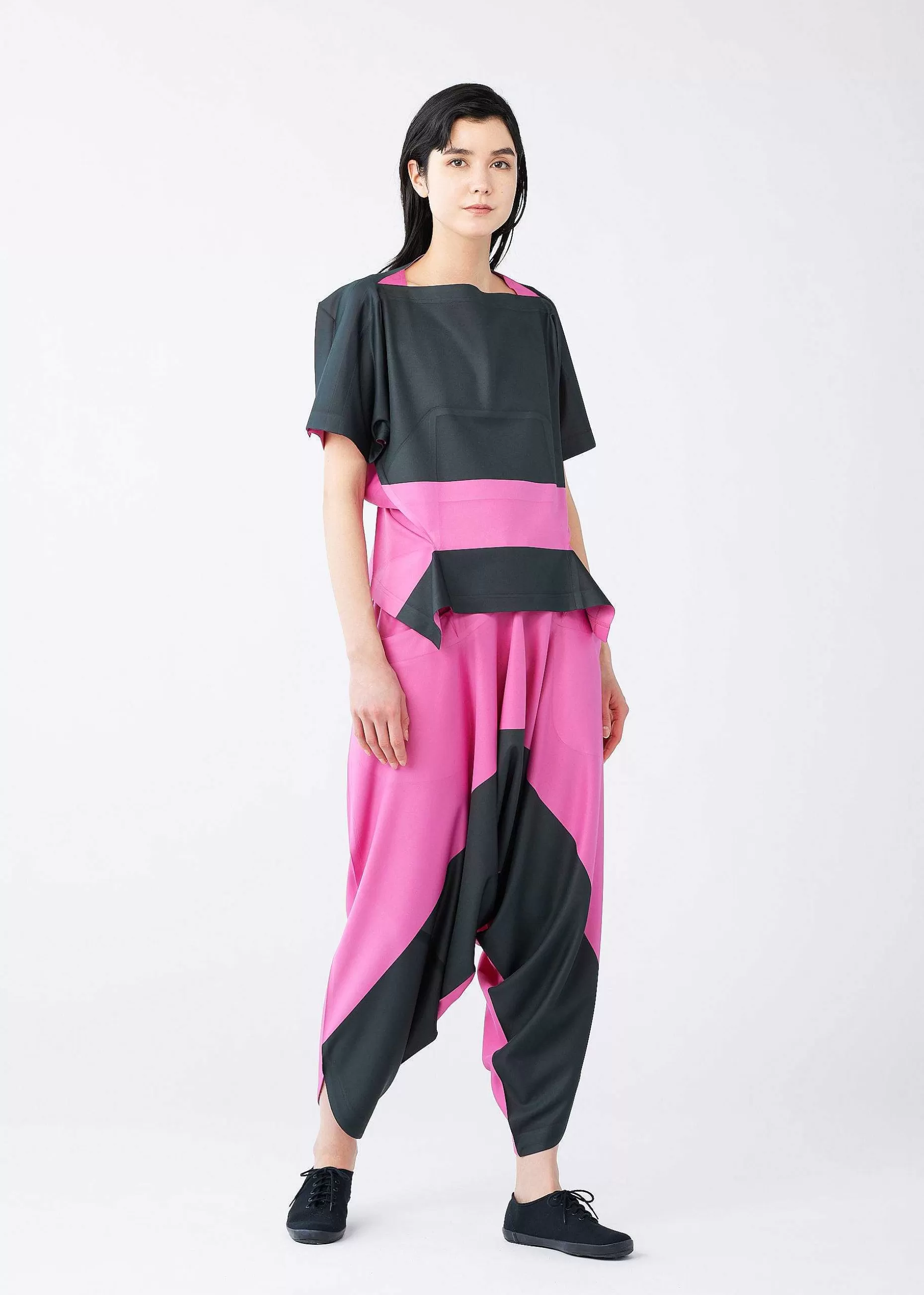 ISSEY MIYAKE Pants | Hourglass