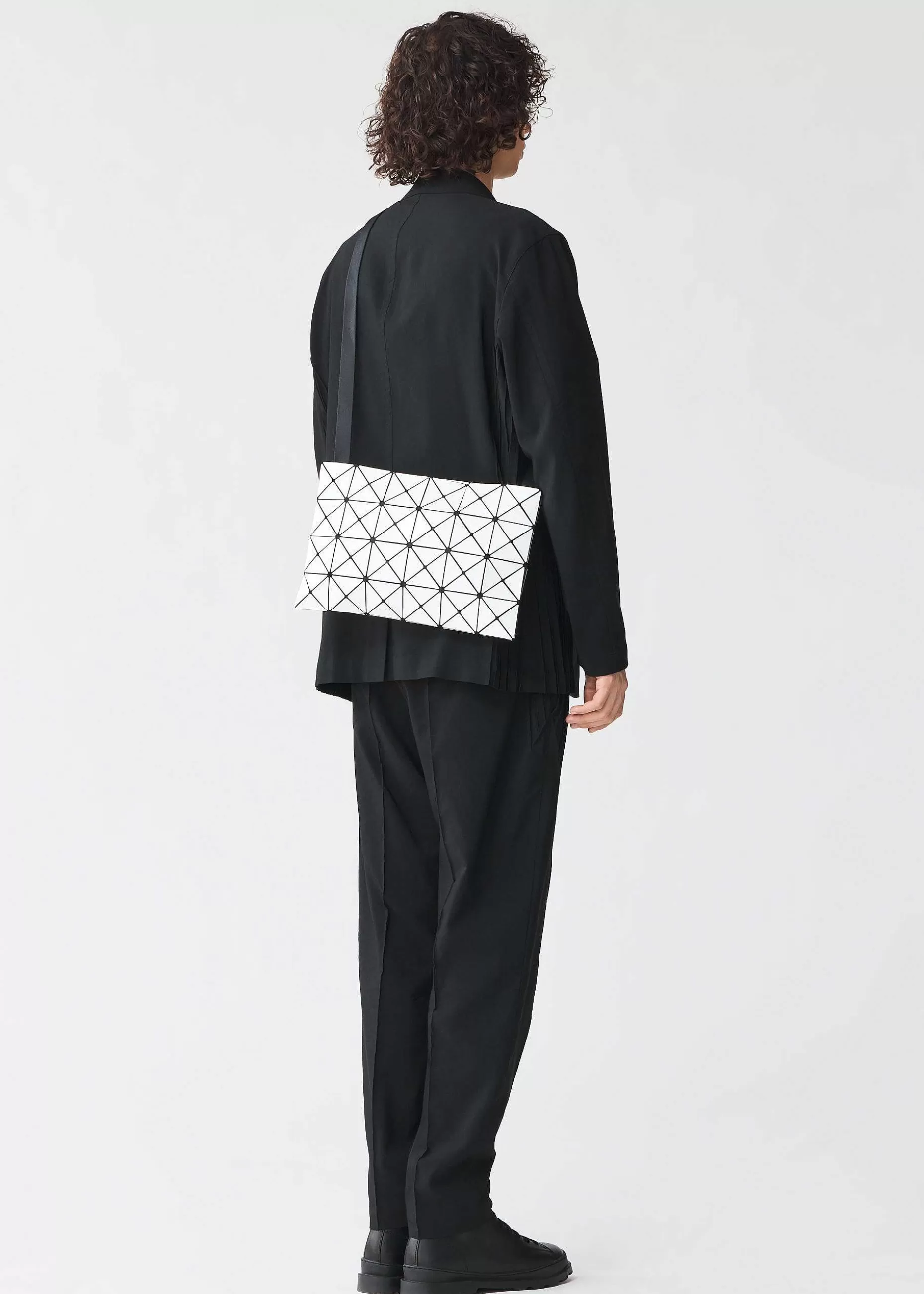 ISSEY MIYAKE Shoulder Bag | Lucent