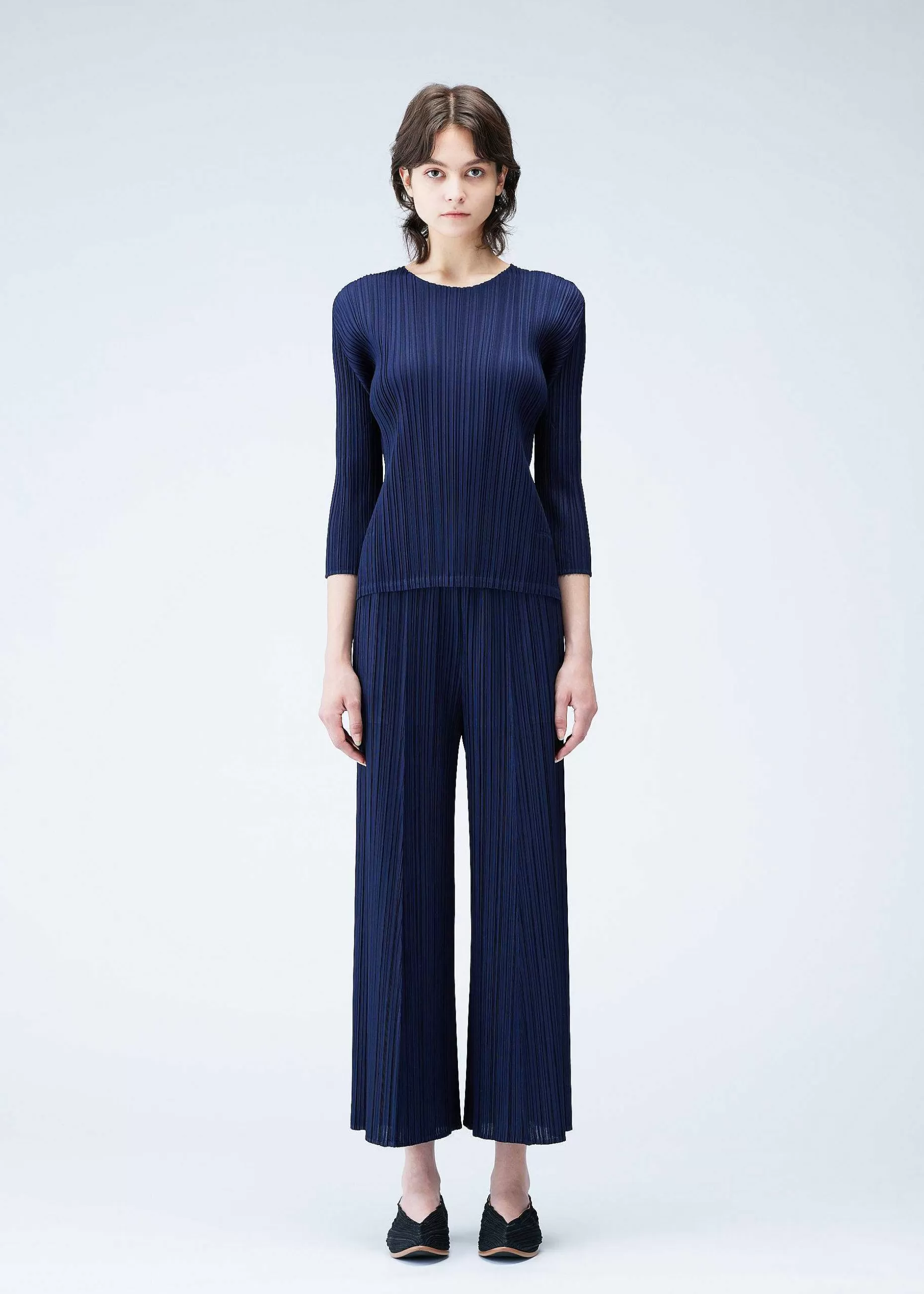 ISSEY MIYAKE Pants | Mellow Pleats