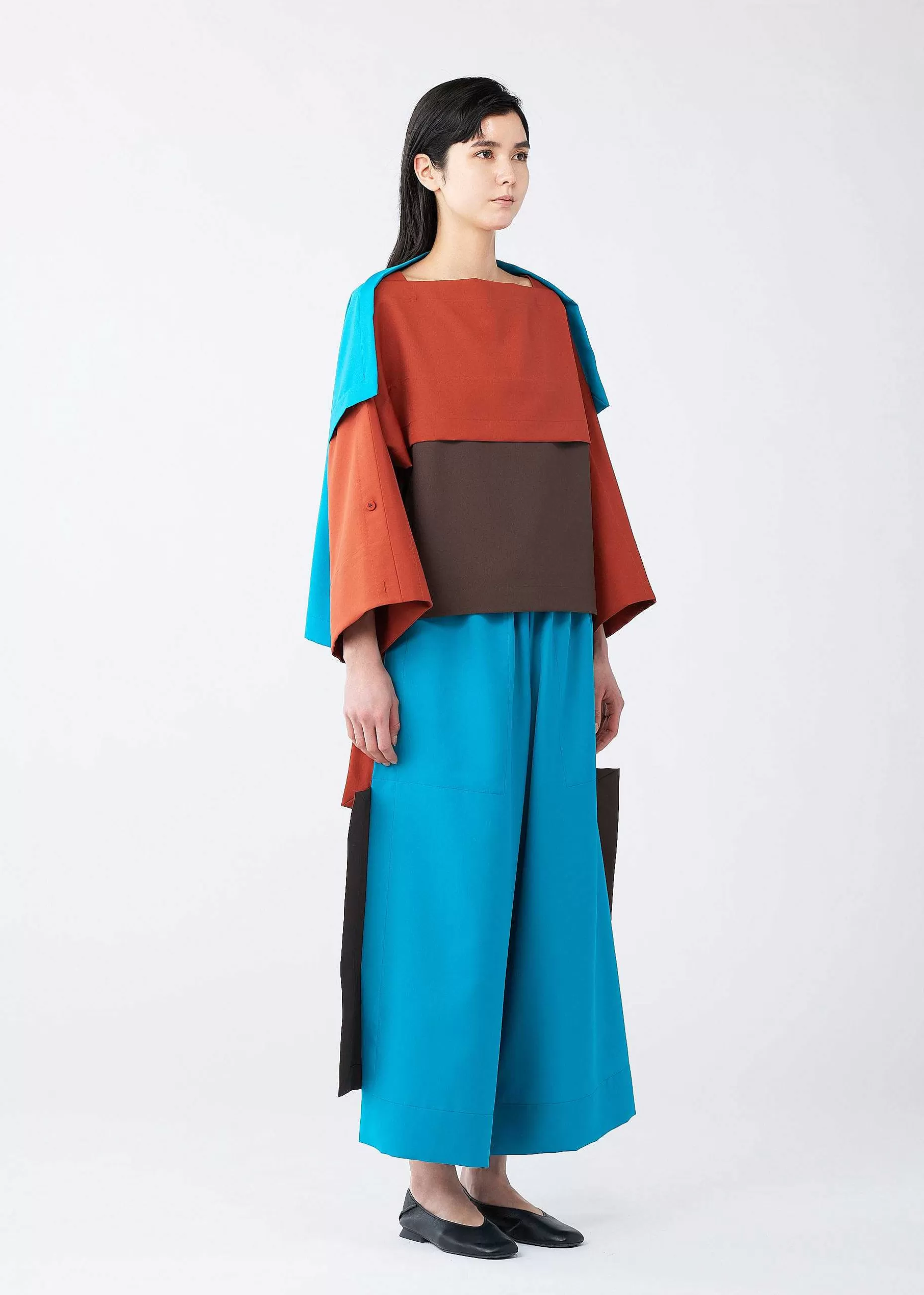 ISSEY MIYAKE Top | Overlay Colors