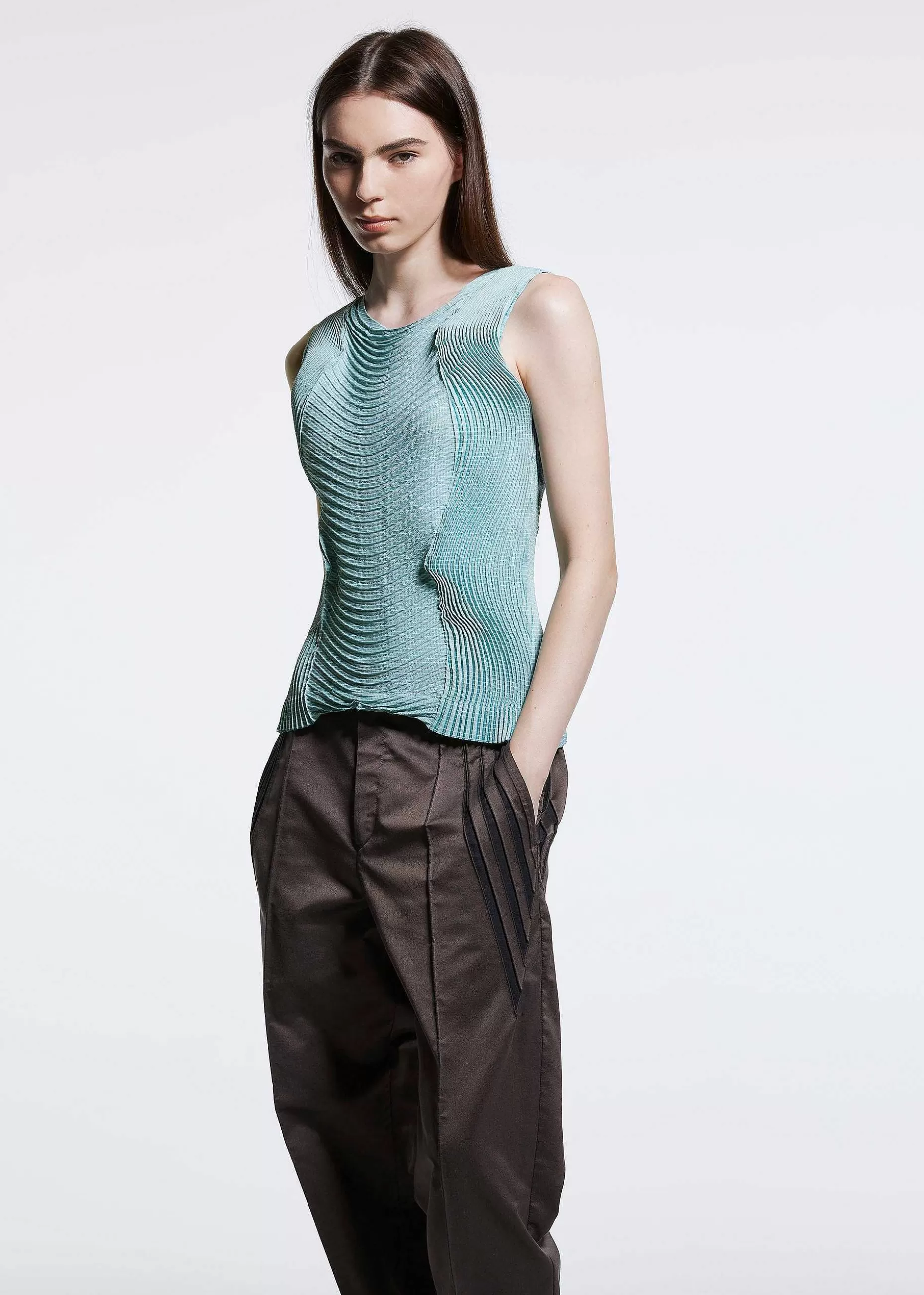 ISSEY MIYAKE Top | Type-O 004