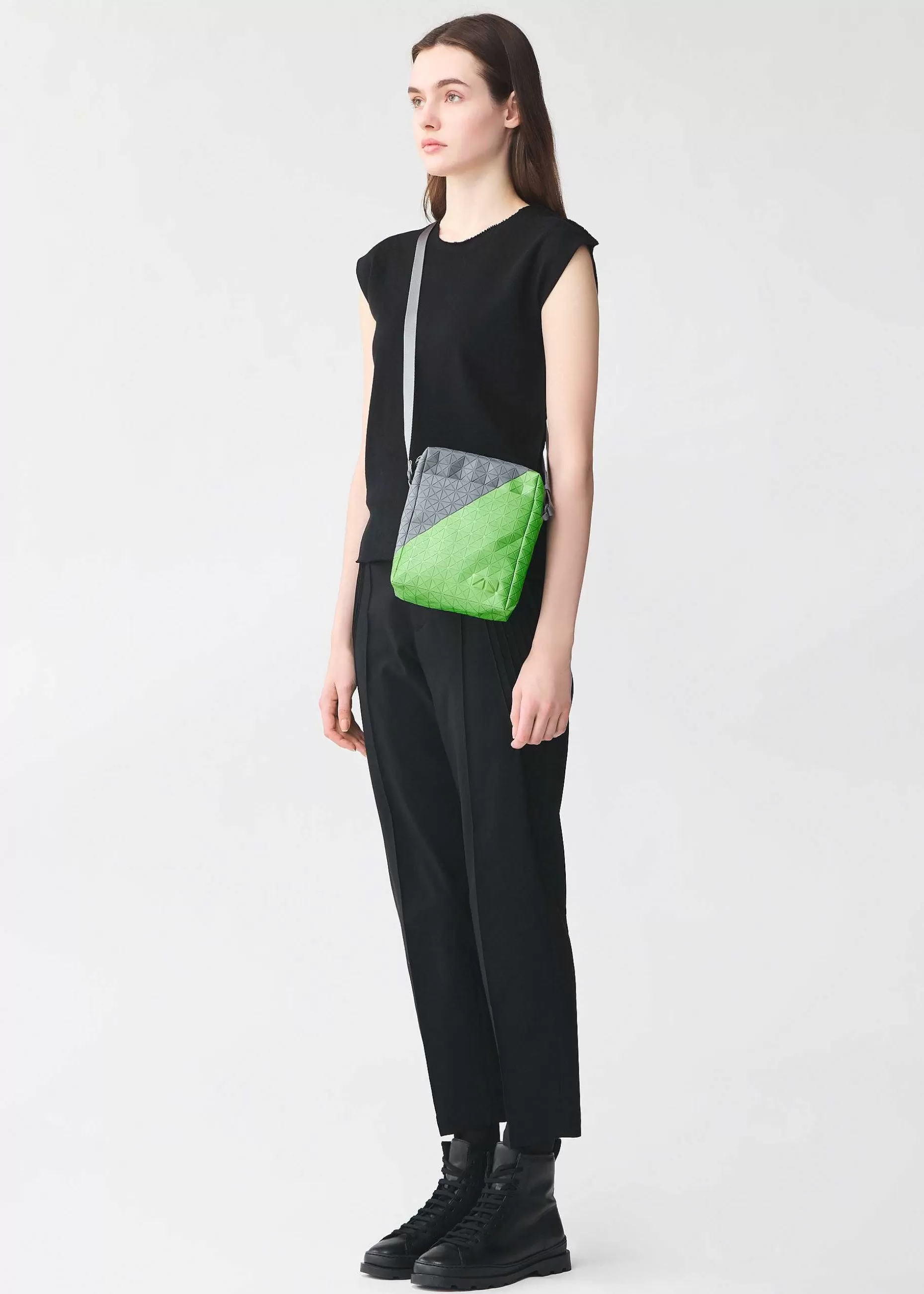 ISSEY MIYAKE Shoulder Bag | Voyager